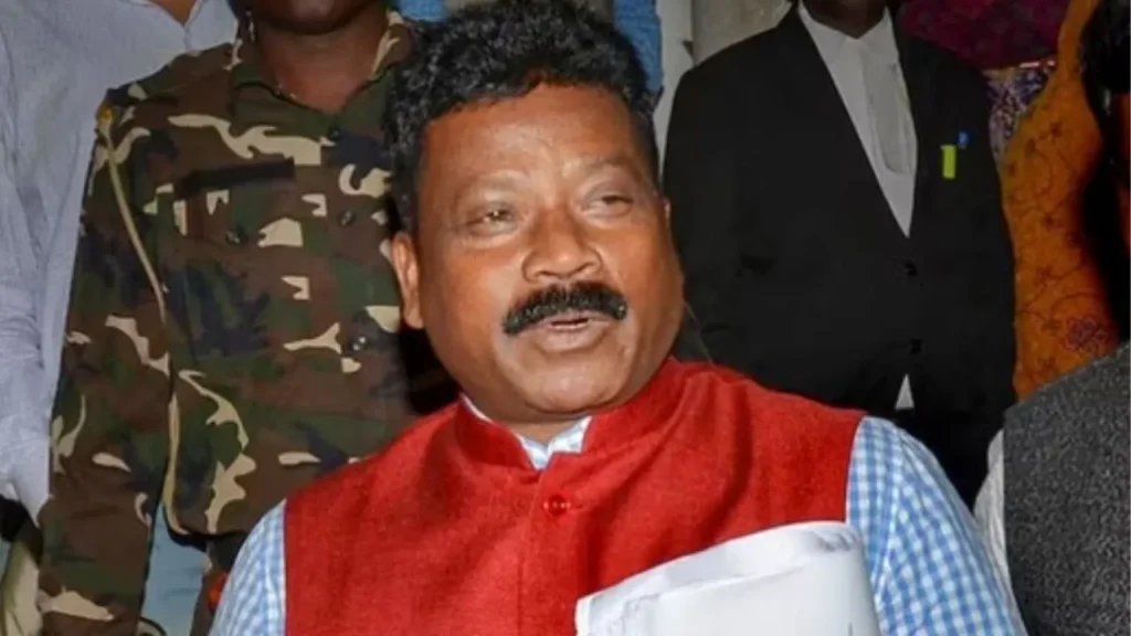 झारखंड भूमि घोटाला: पूर्व मंत्री एनोस एक्का और उनकी पत्नी को 7 साल की सजा