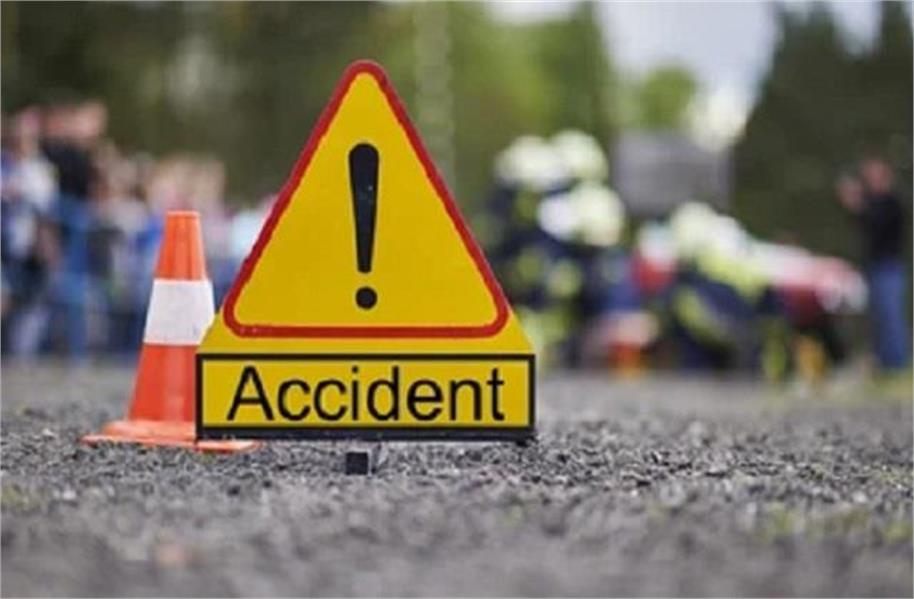 पंजाब में यात्रियों से भरी बस हादसे का शिकार, मचा कोहराम