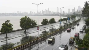 महाराष्ट्र में बिगड़ा मौसम! मुंबई समेत कई इलाकों में भारी बारिश, IMD ने जारी किया ‘येलो/ऑरेंज’ अलर्ट, लोगों को किया आगाह