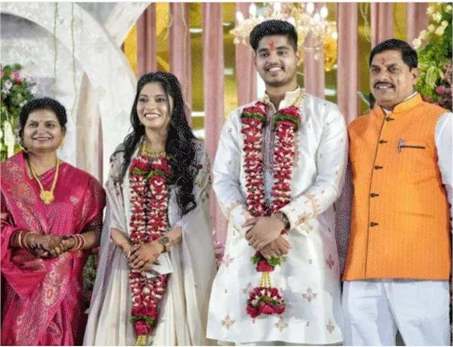 VIP शादी भी ‘साधारण’ अंदाज में: CM के बेटे 22 जोड़ों के साथ लेंगे फेरे