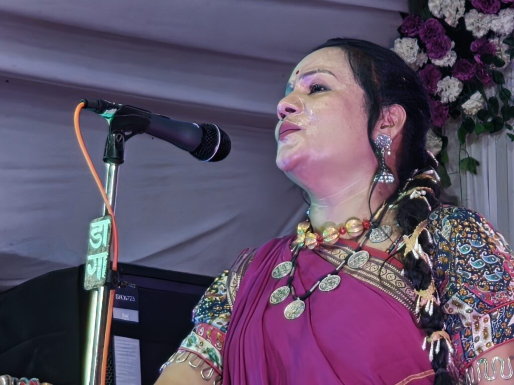 द्रौपदी की व्यथा बताते रो पड़ी पंडवानी गायिका तरुणा साहू, राज्योत्सव कार्यक्रम में दे रहीं थी प्रस्तुति