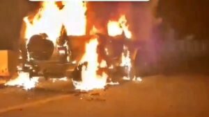 रांची-गुमला रोड पर सड़क हादसा, स्कूल प्रिंसिपल की मौत, आक्रोशित भीड़ ने फूंका वाहन