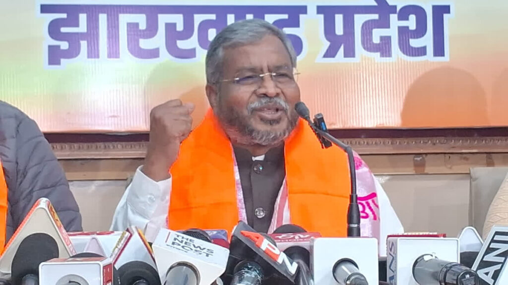 रिम्स परिसर में अवैध निर्माण पर बाबूलाल मरांडी ने उठाए सवाल, अस्पताल की जमीन की कैसे हो गई रजिस्ट्री? दोषी अधिकारियों के निलंबन की मांग