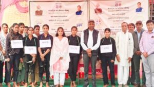 पुनासा के गोराडिया में विद्यार्थियों और जन प्रतिनिधियों ने ली नशामुक्ति की शपथ