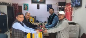 खंडवा: पीएम श्री नवोदय विद्यालय के छात्रों को मिली बड़ी सौगात, IDBI बैंक ने दान किए 12 गीजर