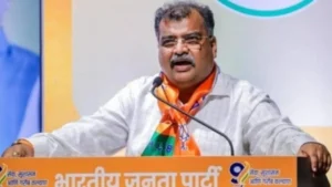 मराठी कार्ड पर छिड़ा घमासान! भाजपा अध्यक्ष बोले- भाषा के नाम पर जहर न घोलें, वोटिंग से पहले सियासी पारा हाई