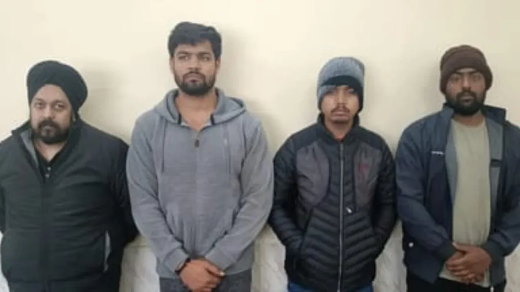 नोएडा STF का बड़ा धमाका: 100 करोड़ के ‘GST सिंडिकेट’ का भंडाफोड़, नोएडा से दबोचे गए 4 मास्टरमाइंड