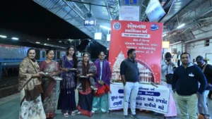 सोमनाथ के आंगन में उतरा देवलोक! सूर्य की पहली किरण और ‘हर-हर महादेव’ के जयकारों से गुंजायमान हुआ अरब सागर का तट