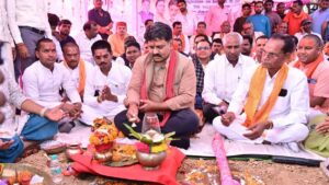 झीरम घाटी पर विजय शर्मा: “शहीद कांग्रेस नेताओं को जवान दे रहे सच्ची श्रद्धांजलि”, डिप्टी सीएम के बयान के क्या हैं मायने?