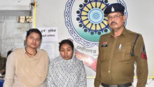 Durg News: दुर्ग में सहेली ने ही दिया धोखा, घर से पार किए लाखों के जेवर; पुलिस ने आरोपी महिला को किया गिरफ्तार