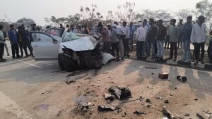 Dhamtari Road Accident: धमतरी में भीषण सड़क हादसा, कोबरा बटालियन के 3 जवानों समेत 4 की मौत