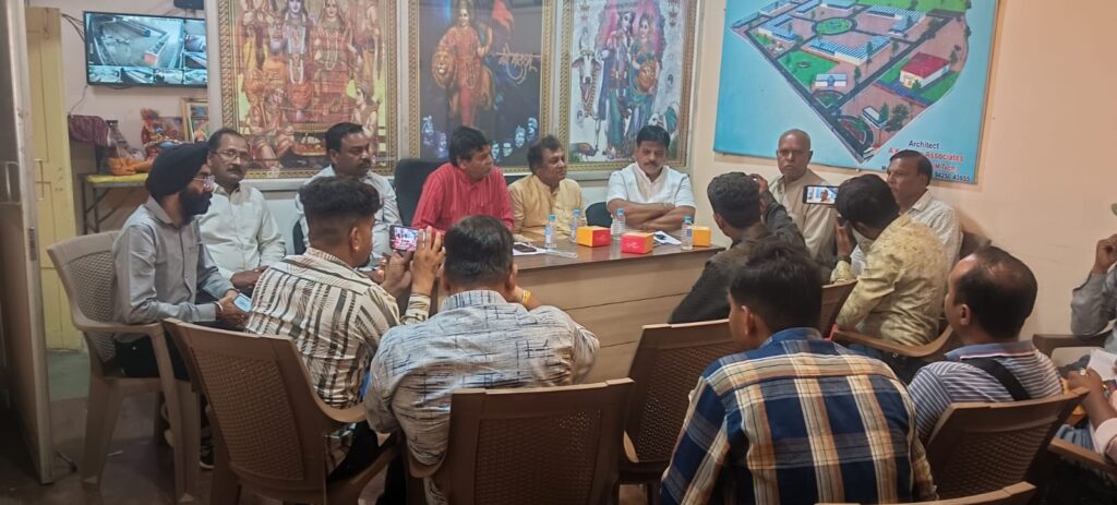 खंडवा में रंग पंचमी पर उमड़ेगा फाग का उत्साह: ‘श्री दादाजी फाग यात्रा’ में होगी फूलों और गुलाल की वर्षा