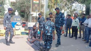 AI in Engineering: अब भूकंप से नहीं गिरेंगी इमारतें! AI तकनीक से तैयार होगा बिल्डिंग डिजाइन, इंजीनियरों को दी गई ट्रेनिंग