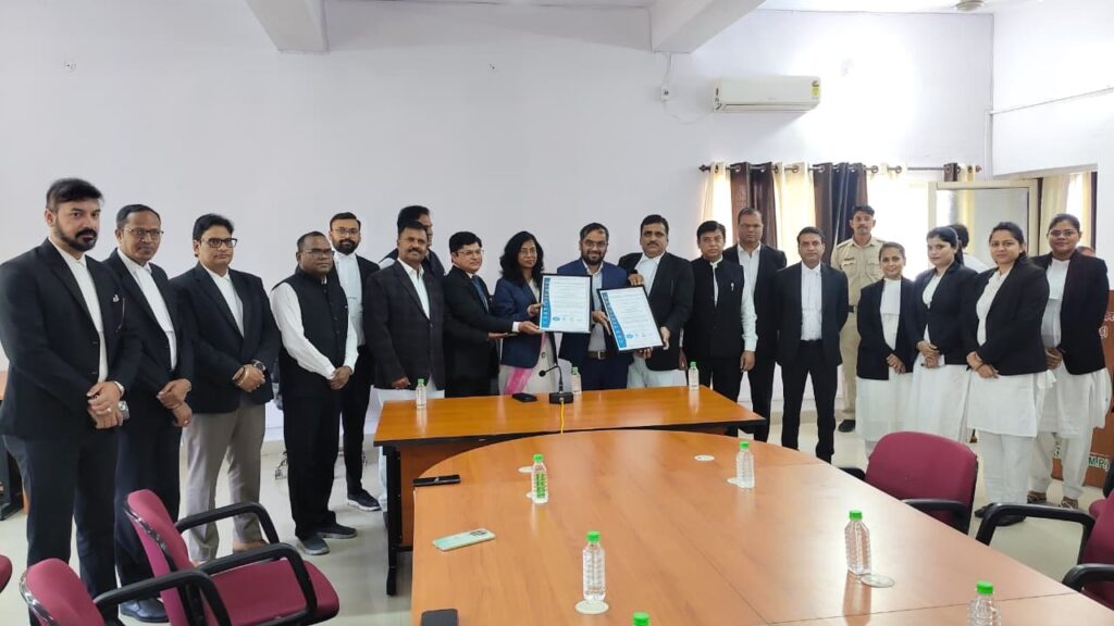 खंडवा जिला विधिक सेवा प्राधिकरण को मिला दोहरा अंतर्राष्ट्रीय ISO सम्मान, गुणवत्ता में बना मिसाल