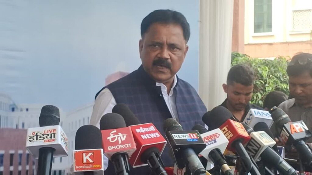 Giridih Crime News: पूर्व जिला परिषद अध्यक्ष हत्याकांड: मंत्री सुदिव्य कुमार सोनू ने जताया दुख, पुलिस को दिए जल्द गिरफ्तारी के निर्देश