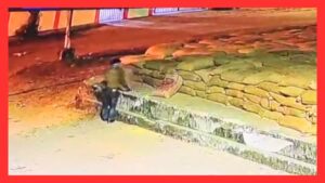 Surajpur News: सूरजपुर धान मंडी में सेंधमारी! सीसीटीवी (CCTV) में कैद हुए चोर, मंडी की सुरक्षा व्यवस्था पर उठे गंभीर सवाल