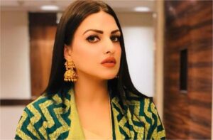 Punjabi Actress Himanshi Khurana: गैंगस्टर की धमकी से डरीं हिमांशी खुराना, पुलिस ने बढ़ाई सुरक्षा