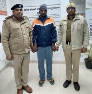 झारखंड/हरियाणा पुलिस का एक्शन: सात साल बाद पकड़ा गया शातिर लुटेरा, कोर्ट से वारंट जारी होने के बाद से था लापता