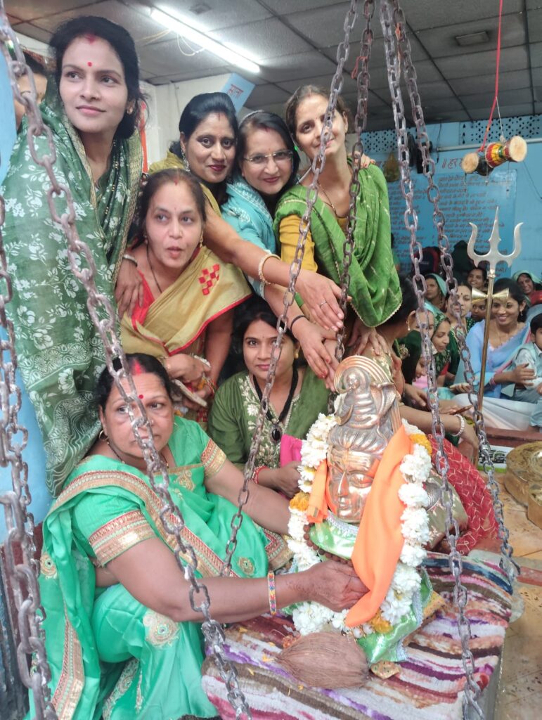 पदम नगर के प्राचीन पद्मेश्वर महादेव मंदिर में महाशिवरात्रि महोत्सव की धूम: भक्ति और उल्लास का संगम