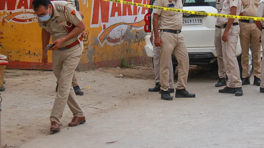 Gurugram Crime News: ऑटो ड्राइवर नेपाली युवती को जबरन ले गया कमरे पर, गैंगरेप के आरोप में गिरफ्तार