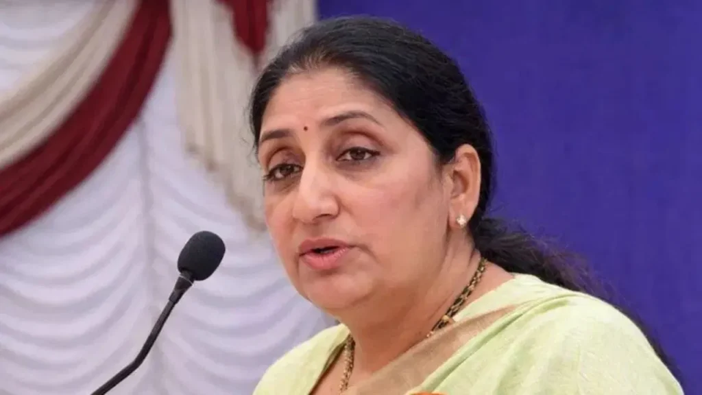 Sunetra Pawar Cabinet Meeting: सुनेत्रा पवार की पहली कैबिनेट बैठक, अजित दादा के 3 बड़े सपनों को दी मंजूरी; ऐसे दी ‘भावुक’ श्रद्धांजलि