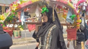 Muslim Girl Tamanna Kawad Yatra: हरिद्वार से कांवड़ ला रही मुस्लिम लड़की तमन्ना, बिजनौर में हुआ भव्य स्वागत