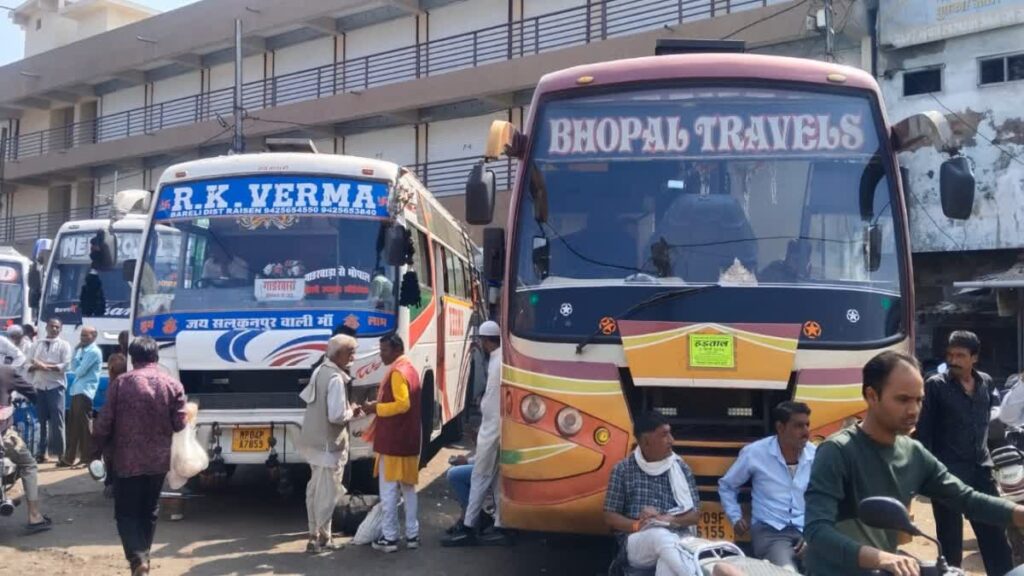 MP Bus Strike Updates: मध्य प्रदेश में बस हड़ताल वापस, सरकार ने विवादित अधिसूचना को किया होल्ड