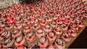 भोपाल में होटल संचालकों को बड़ी राहत! LPG वितरण पर नई SOP जारी; अब इस शर्त पर जला सकेंगे लकड़ी और कोयला, देखें पूरी गाइडलाइन