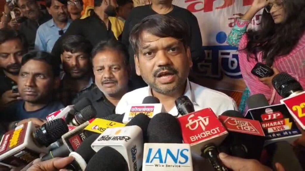 Dhanbad: दिग्गज धराशायी, ‘सिंह मेंशन’ की फिर बादशाहत! संजीव सिंह ने 31 हजार से ज्यादा वोटों से जीता मेयर का चुनाव