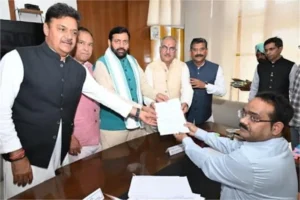 चंडीगढ़ विधानसभा में ‘शक्ति प्रदर्शन’! संजय भाटिया के नामांकन में पहुंचे CM सैनी और बड़ौली, हरियाणा राज्यसभा की जंग हुई तेज