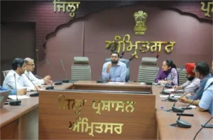 अमृतसर में नहीं होगी तेल और गैस की कमी! DC का बड़ा बयान— “अफवाहों पर न दें ध्यान, जिले में पर्याप्त है स्टॉक”; पैनिक बुकिंग करने वालों को दी सलाह