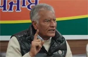 Sunil Jakhar vs AAP: गिरगिट से की ‘आप’ सरकार की तुलना, सुनील जाखड़ का तीखा हमला; पंजाब में दो साल के जश्न के बीच छिड़ी जुबानी जंग