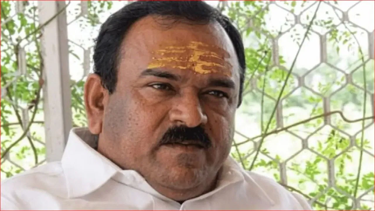 Nashik Ashok Kharat Case: नासिक के भोंदू बाबा अशोक खरात पर 2 नई FIR, अब तक 10 मामले दर्ज; अंतरराष्ट्रीय हवाला रैकेट का भी खुलासा