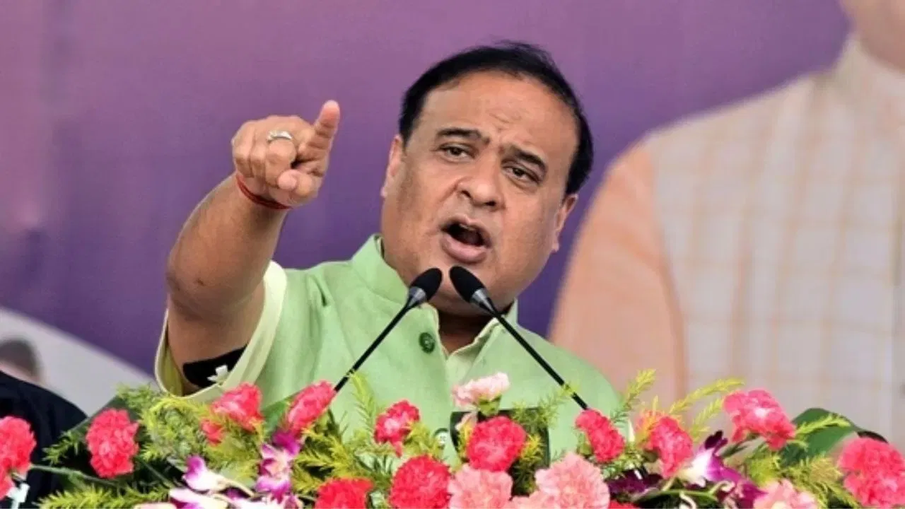 असम की महिलाओं की ‘बड़ी बैसाखी’! 40 लाख लाभार्थियों के खाते में आएंगे ₹9,000; CM हिमंत सरमा ने महिला दिवस पर किया रिकॉर्ड तोड़ ऐलान