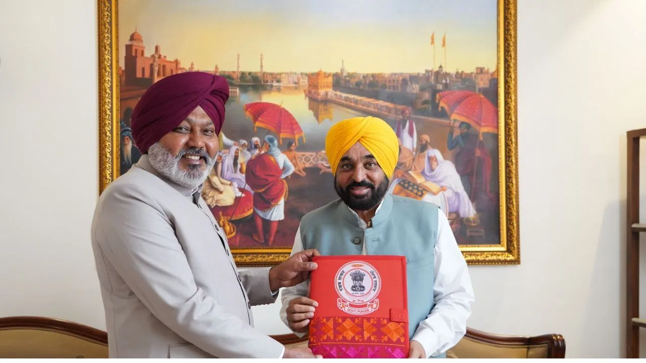 Punjab Budget 2026: ‘मुख्यमंत्री मावां-धियां सत्कार योजना’ शुरू, महिलाओं को मिलेंगे ₹1000 और SC महिलाओं को ₹1500 प्रति माह; 13 अप्रैल से रजिस्ट्रेशन