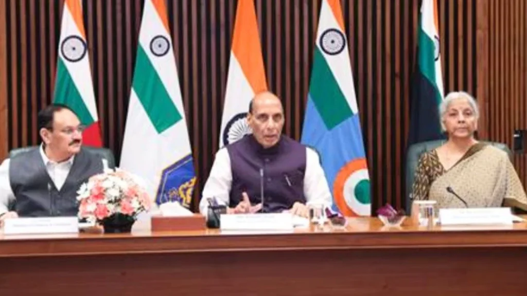 West Asia Conflict: बढ़ते तनाव के बीच एक्शन में मोदी सरकार, राजनाथ सिंह ने बुलाई IGoM की पहली अहम बैठक