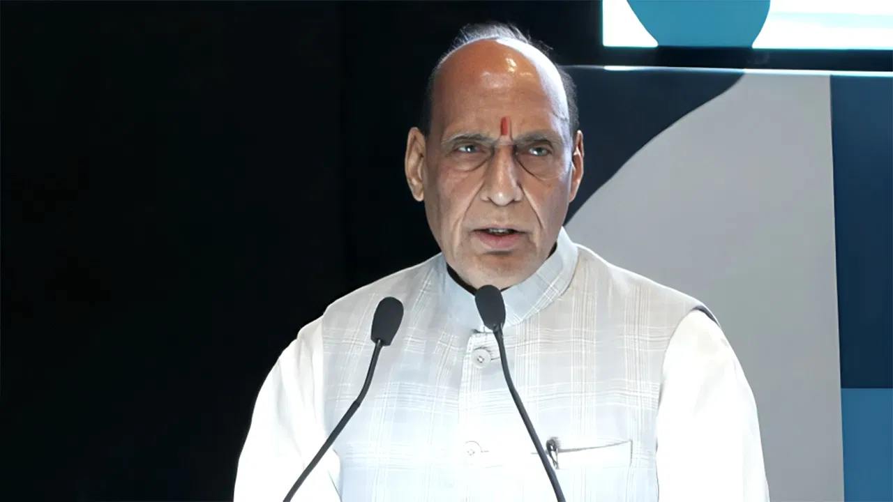Rajnath Singh on Drone Technology: स्वदेशी ड्रोन निर्माण में आत्मनिर्भरता जरूरी, बढ़ती चुनौतियों के बीच रक्षा मंत्री का ‘मिशन स्वदेशी’ पर जोर