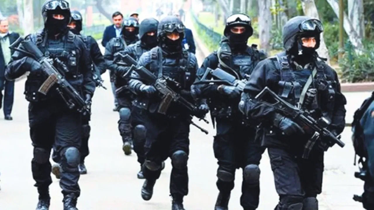 VIP Security Review 2026: फारूक अब्दुल्ला पर हमले की कोशिश के बाद केंद्र सरकार अलर्ट, गृह मंत्रालय ने दिए सभी VIPs की सुरक्षा ऑडिट के निर्देश