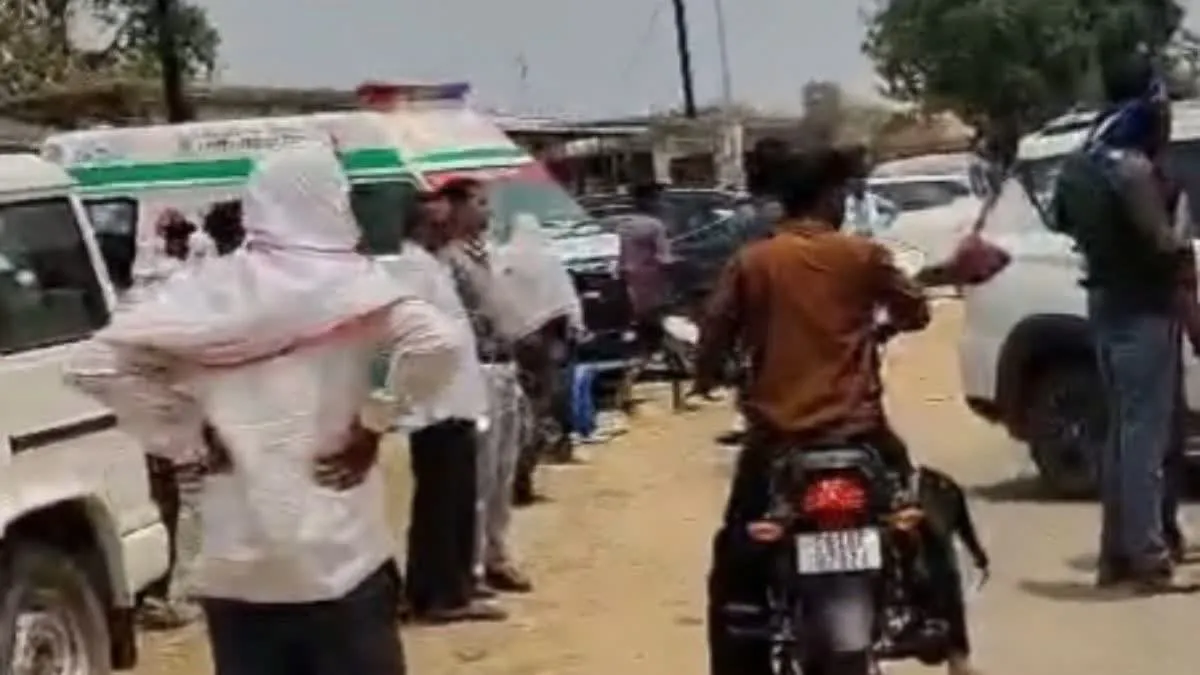 NH 43 Road Accident: जमगहना मोड़ के पास भीषण सड़क हादसा, एक की मौके पर मौत; गंभीर घायल रायपुर रेफर