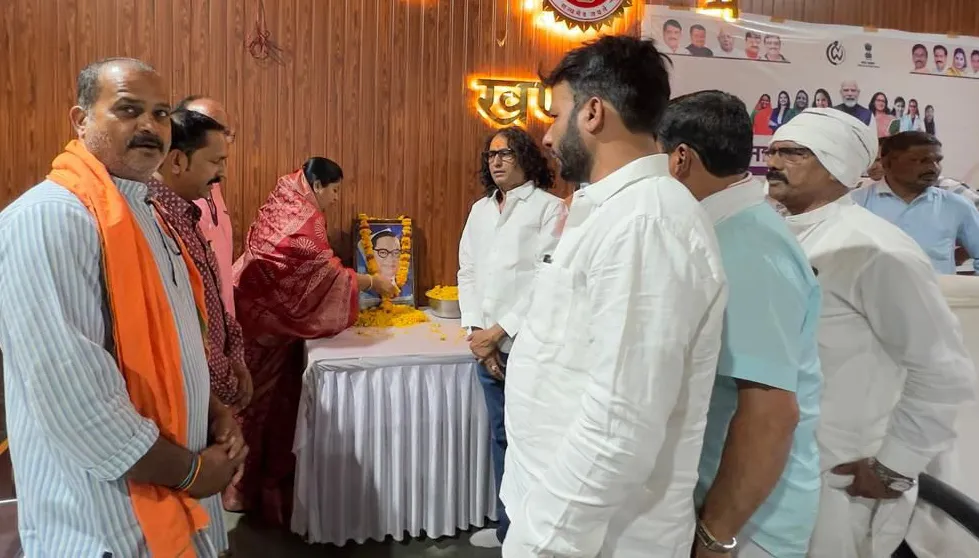 खंडवा नगर निगम: ‘नारी शक्ति वंदन’ विधेयक पर विशेष सम्मेलन, सर्वसम्मति से पारित हुआ प्रस्ताव