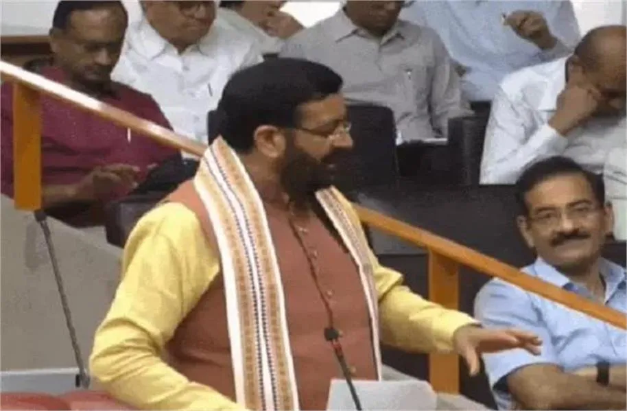 Haryana Politics: हरियाणा विधानसभा सत्र में भारी हंगामा, कांग्रेस का बॉयकोट; 5 बागी MLA के रुख से मची खलबली