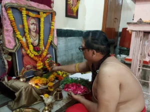 आद्य शंकराचार्य जयंती: खंडवा में हुआ पादुका पूजन, अभिषेक और स्तोत्रों का पठन