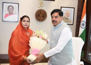 खंडवा विधायक कंचन तनवे ने की सीएम मोहन यादव से भेंट, दिया खंडवा आने का न्योता