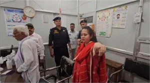 एक्शन मोड में स्वास्थ्य मंत्री: रोहतक PGI में किया औचक निरीक्षण, मरीजों की कतार देख किया ये काम