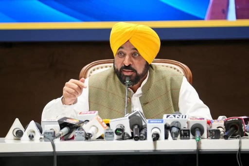 पंजाब का नशों विरूद्ध युद्ध: मान सरकार के अधीन कार्रवाई तेज, एनडीपीएस मामलों में 40% वृद्धि, जब्तियों में बड़ा उछाल