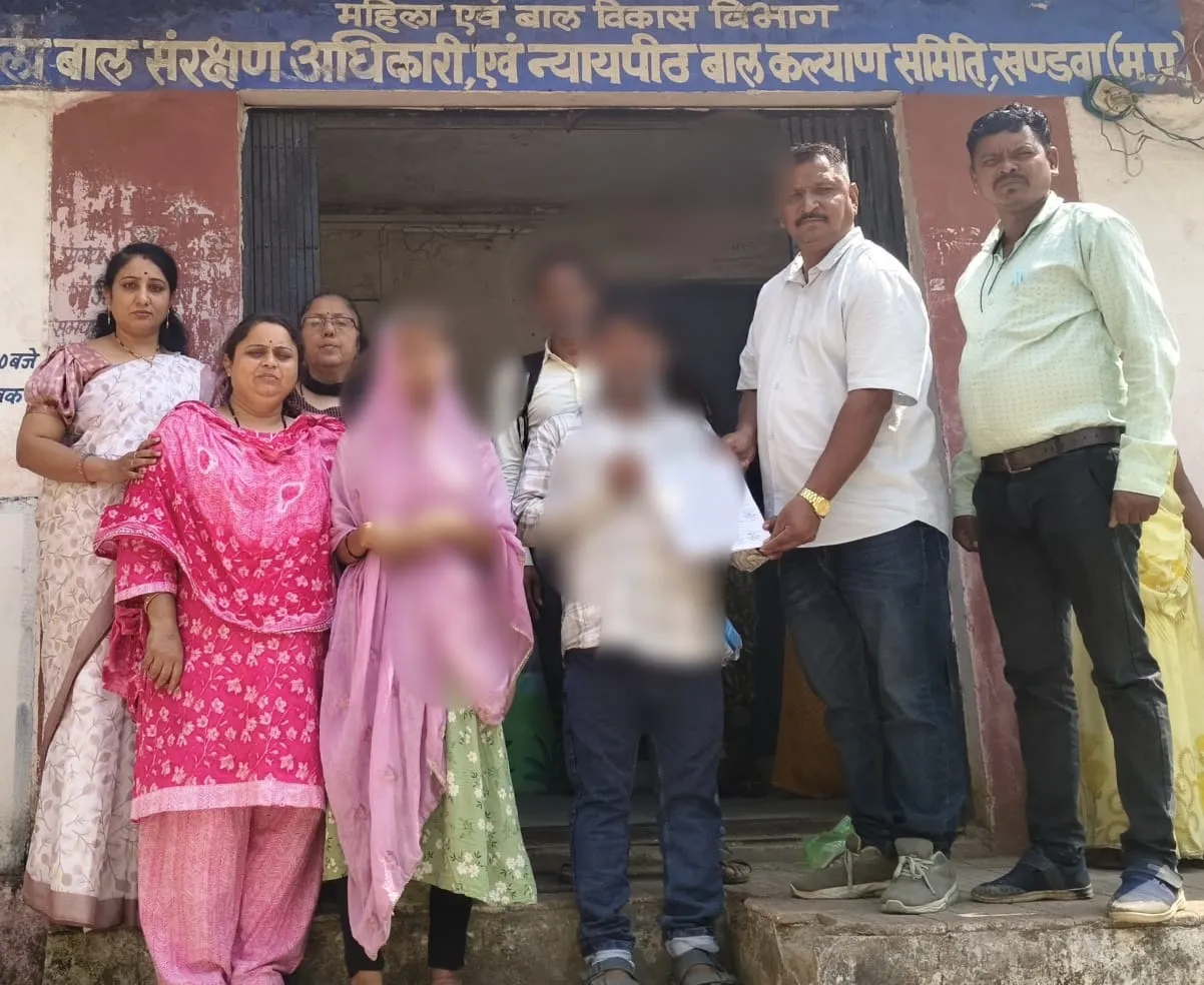 खंडवा बाल कल्याण समिति की पहल: संवाद की कमी से भटकी गाजीपुर की 16 वर्षीय किशोरी को परिजनों से मिलाया