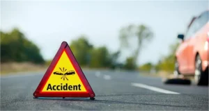 Road Accident: अनियंत्रित होकर डिवाइडर से टकराई तेज रफ्तार कार; राजस्थान का परिवार गंभीर रूप से घायल