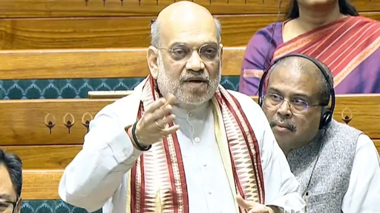 Amit Shah in Lok Sabha: ‘कांग्रेस ही OBC की सबसे बड़ी विरोधी’, महिला आरक्षण पर अमित शाह ने विपक्ष को आईना दिखाया