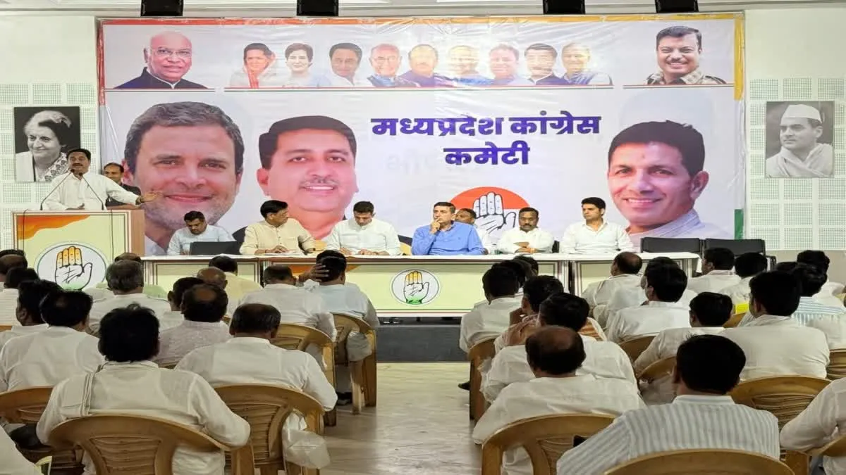 MP Board Toppers: भागवताचार्य की बेटी ने 12वीं में हासिल किया दूसरा स्थान, 10वीं में अनमोल गोयल को 4th रैंक