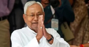 Nitish Kumar Resigns: नीतीश कुमार ने मुख्यमंत्री पद से दिया इस्तीफा, बोले- ‘अब नई सरकार काम देखेगी, बिहार आगे बढ़ेगा’